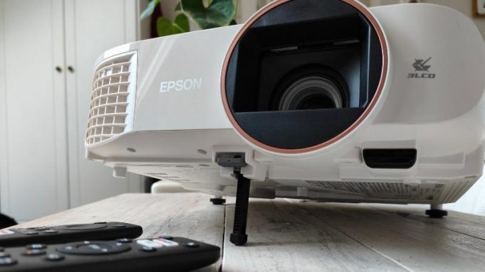 Epson TW5820 Digital Projector – Snap Review