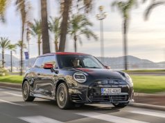 New electric MINI can drive farther and accelerate faster