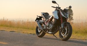 Honda CB750 Hornet – Snap Test