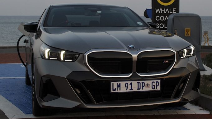 BMW i5 M60 xDrive – Snap test