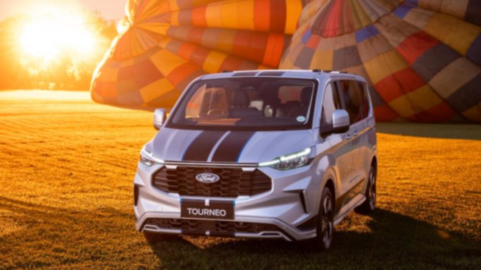 Snap Review: Ford Tourneo Custom Sport